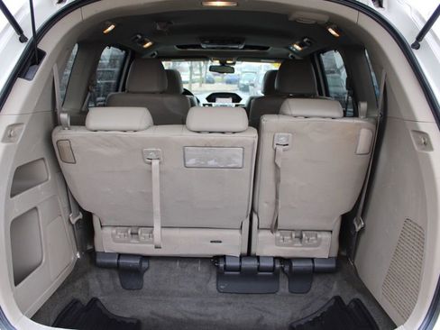 Used 2015 Honda Odyssey Touring image 10