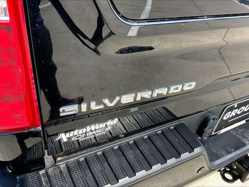 Used 2024 Chevrolet Silverado 2500 Custom w/ Custom Value Package AWD/4WD image 30
