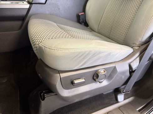 Used 2013 Ford F250 XLT w/ XLT Interior Pkg image 18