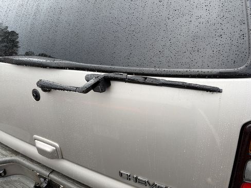 Used 2005 Chevrolet Tahoe Z71 w/ Preferred Equipment Group image 8