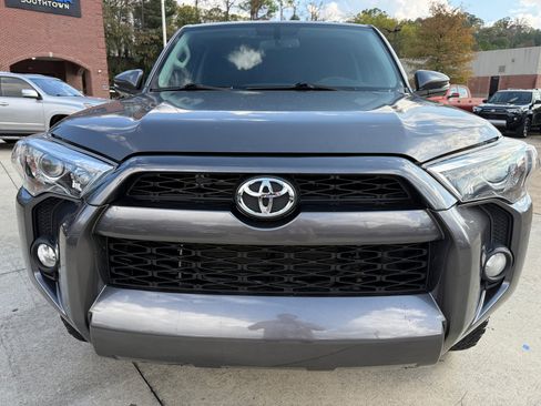 Used 2016 Toyota 4Runner SR5 image 8