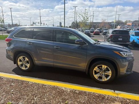 Used 2018 Toyota Highlander Limited image 10