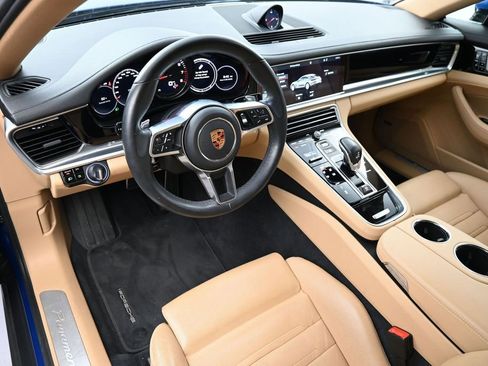 Certified 2018 Porsche Panamera 4S AWD/4WD image 4