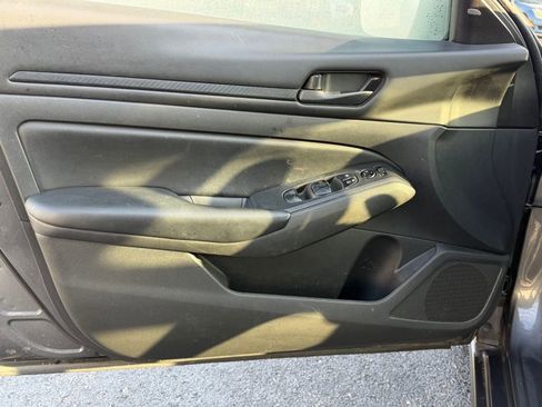 Used 2024 Nissan Altima 2.5 S image 13