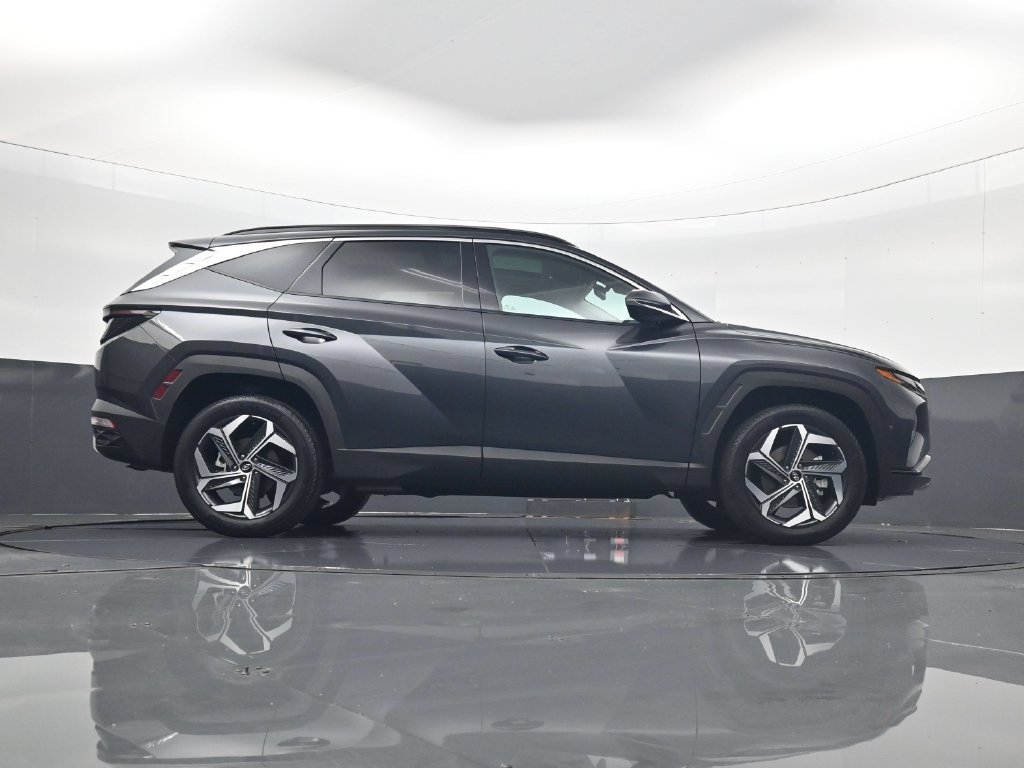 Certified 2023 Hyundai Tucson Limited AWD/4WD image 25