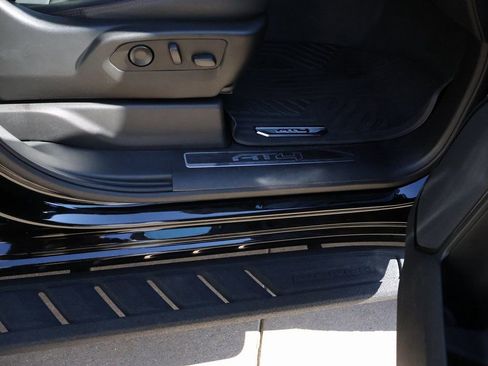 Used 2022 GMC Sierra 1500 AT4 w/ AT4 Premium Package image 12