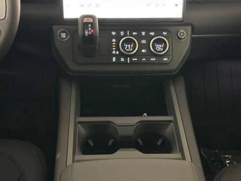 Used 2026 Land Rover Defender 110 S image 23
