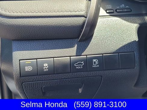 Used 2022 Toyota Camry SE w/ Carpet Mat Package (TMS) FWD image 21