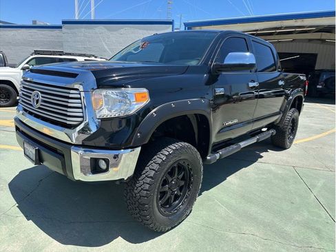 Used 2017 Toyota Tundra Limited w/ Limited Premium Package AWD/4WD image 2