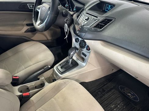 Used 2015 Ford Fiesta SE FWD image 17