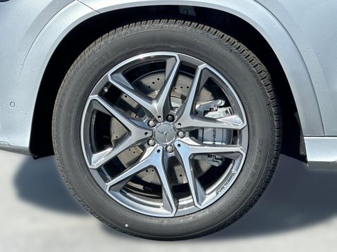 Certified 2025 Mercedes-Benz GLE 53 AMG 4MATIC image 11