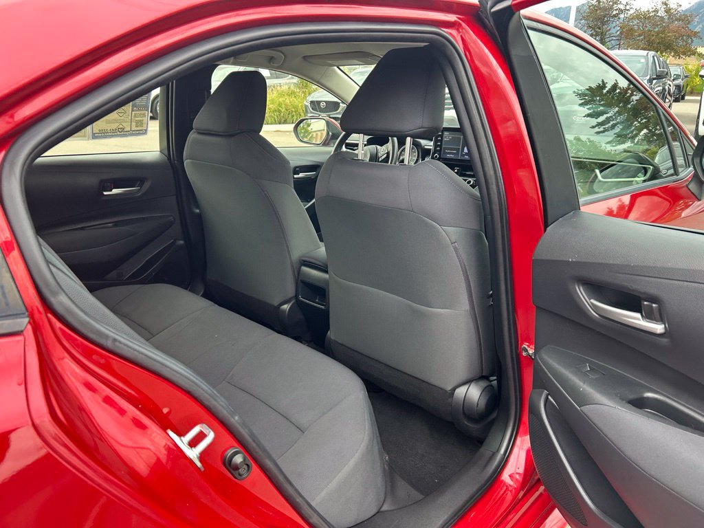Used 2021 Toyota Corolla LE w/ Carpet Mat Package (TMS) FWD image 15