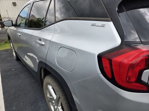 Used 2018 GMC Terrain SLE w/ Driver Convenience Package image 6