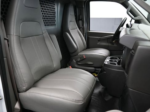 New 2025 Chevrolet Express 3500 Extended w/ Driver Convenience Package image 38