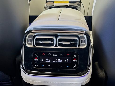 New 2025 Mercedes-Benz S 63 AMG S image 24