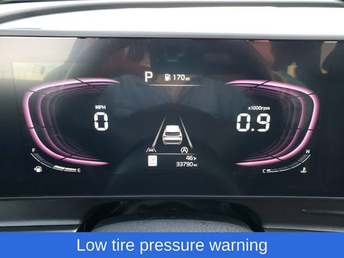 Used 2024 Kia Sportage EX image 20