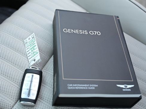 Used 2022 Genesis G70 2.0T w/ Prestige Package image 29