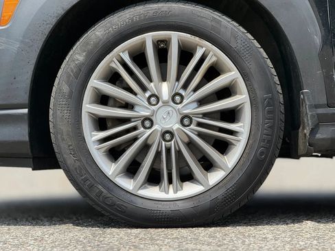 Used 2018 Hyundai Kona SEL AWD/4WD image 30