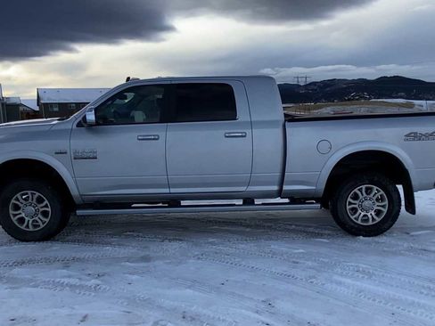 Used 2018 RAM 2500 Laramie w/ Off Road Package image 6