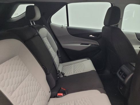 Used 2021 Chevrolet Equinox LS FWD image 19