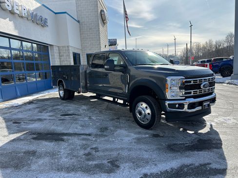 New 2026 Ford F550 4x4 Crew Cab w/ XLT Value Package image 14