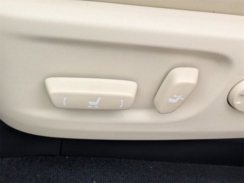 Used 2023 Lexus GX 460 Premium image 20