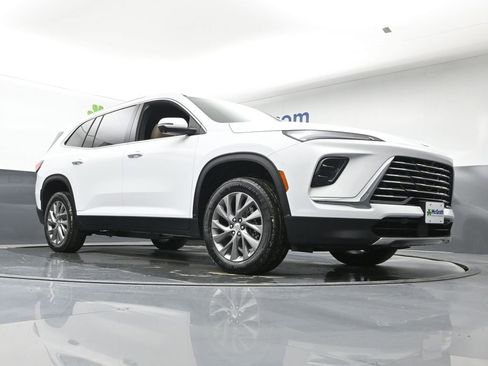 New 2026 Buick Enclave Preferred w/ Power Package image 22