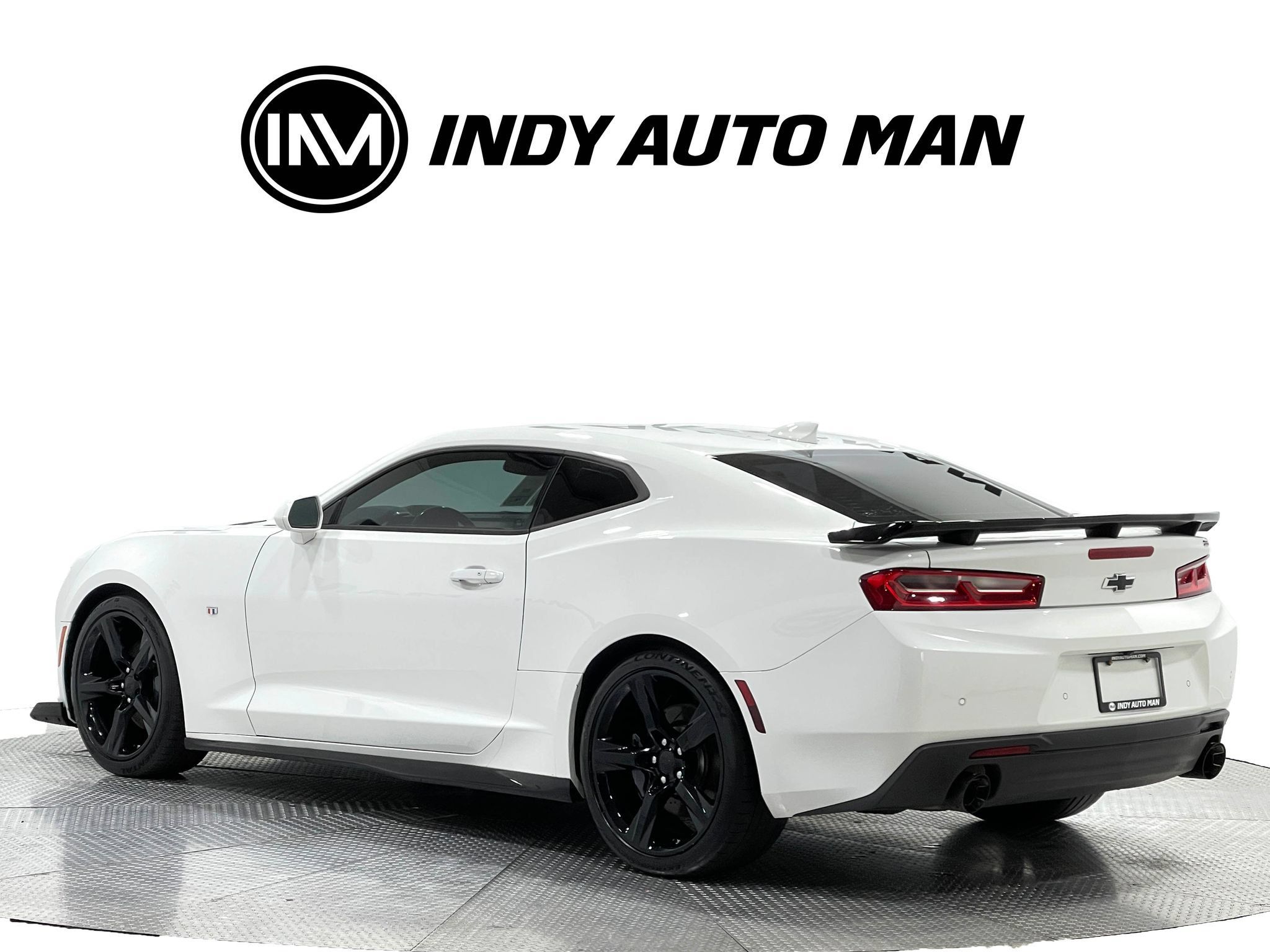 Used 2018 Chevrolet Camaro SS RWD image 6