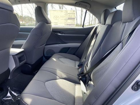 Used 2024 Toyota Camry LE w/ Convenience Package image 17