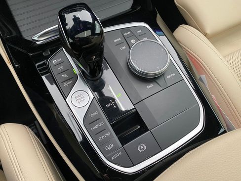 Certified 2023 BMW X4 xDrive30i w/ Premium Package image 18