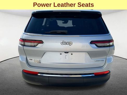Used 2022 Jeep Grand Cherokee L Limited image 12