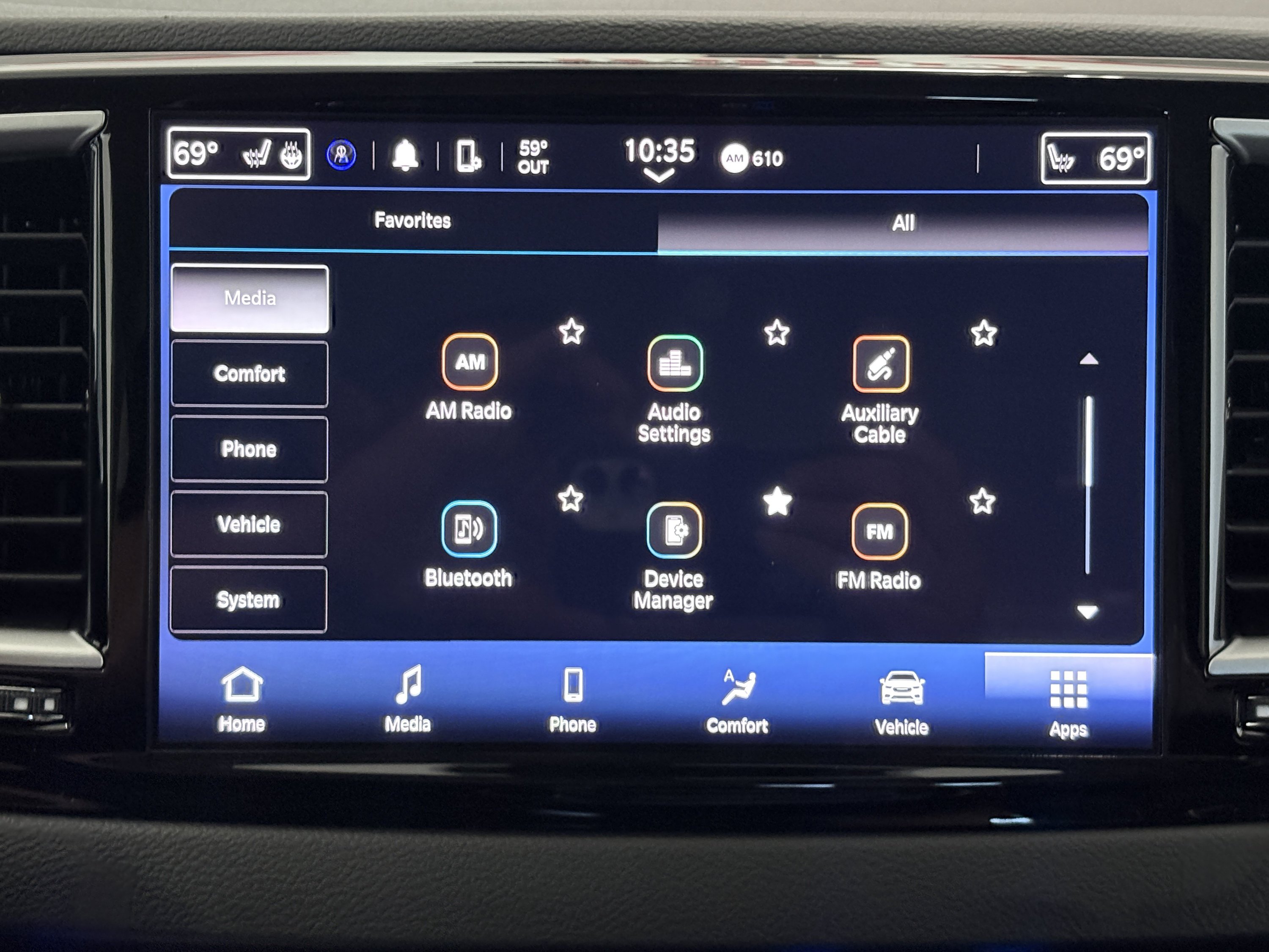 Used 2024 Chrysler Pacifica Touring-L FWD image 16