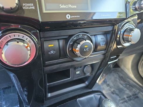 Used 2024 Toyota 4Runner TRD Off-Road image 23