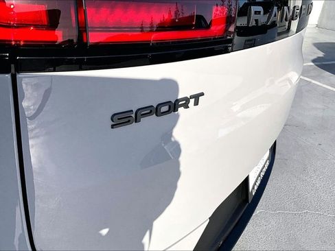 New 2026 Land Rover Range Rover Sport SE AWD/4WD image 9