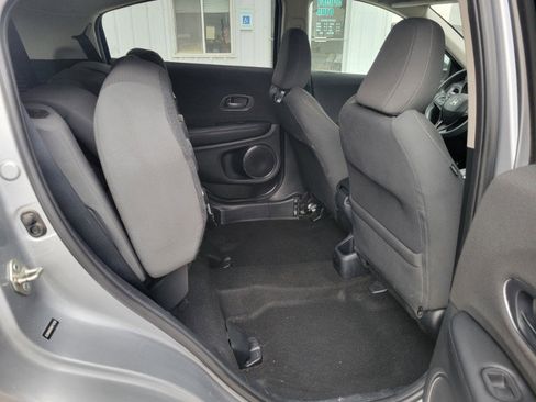 Used 2019 Honda HR-V EX image 17