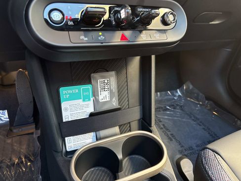 New 2026 MINI Cooper 4-Door Hardtop image 18