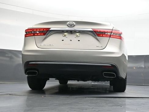 Used 2016 Toyota Avalon XLE Premium FWD image 33