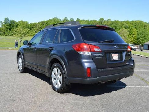 Used 2010 Subaru Outback 2.5i Premium w/ Protection Package 1A image 8