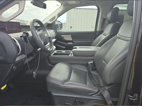 Used 2025 Ford Expedition Max Active image 6