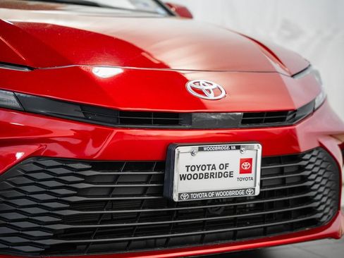Used 2025 Toyota Camry LE FWD image 11