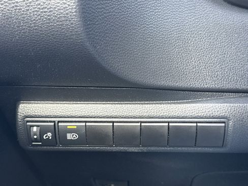 Used 2023 Toyota Corolla LE image 17