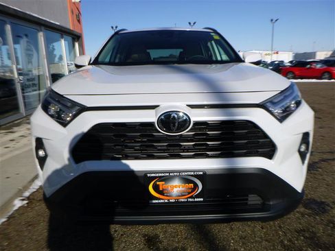 Used 2025 Toyota RAV4 XLE Premium image 21
