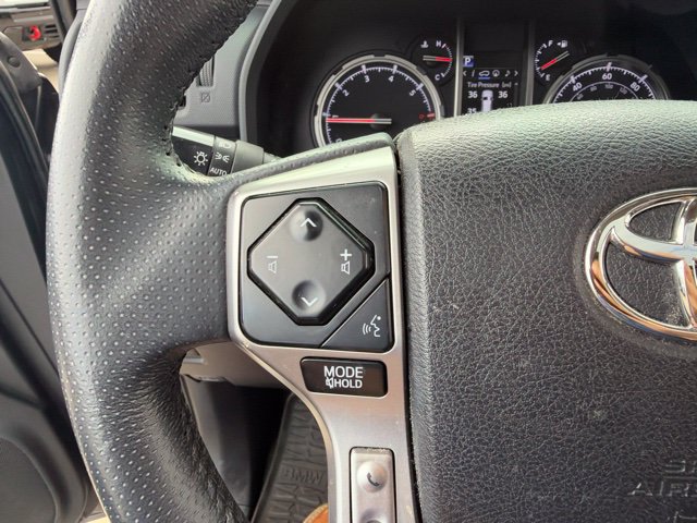 Used 2022 Toyota 4Runner Limited AWD/4WD image 15