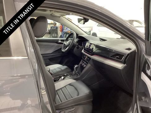 Used 2024 Volkswagen Taos SEL AWD/4WD image 11