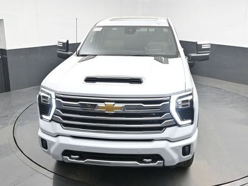 New 2026 Chevrolet Silverado 2500 High Country w/ High Country Premium Package AWD/4WD image 39