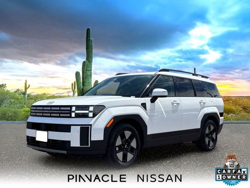 Used 2025 Hyundai Santa Fe SEL FWD image 1