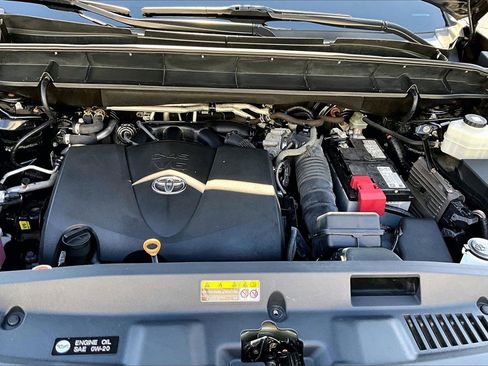 Used 2021 Toyota Highlander Platinum image 37