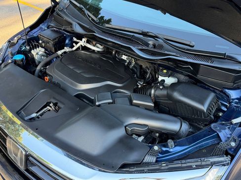Used 2024 Honda Odyssey Touring image 10