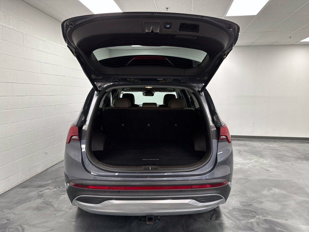 Used 2022 Hyundai Santa Fe Limited AWD/4WD image 8