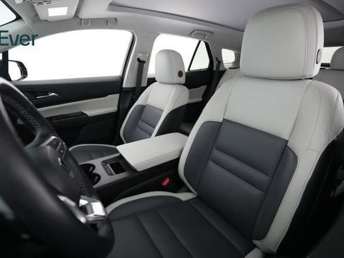 Used 2025 Honda Prologue Touring image 4